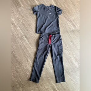 Figs Scrubs set small top medium petite bottoms